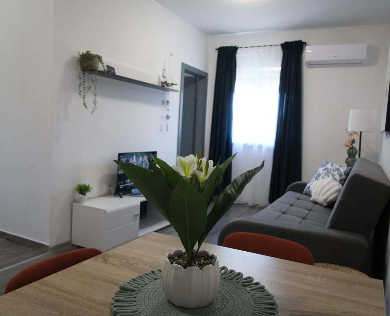 Mell'S Apartment - Blue Pula